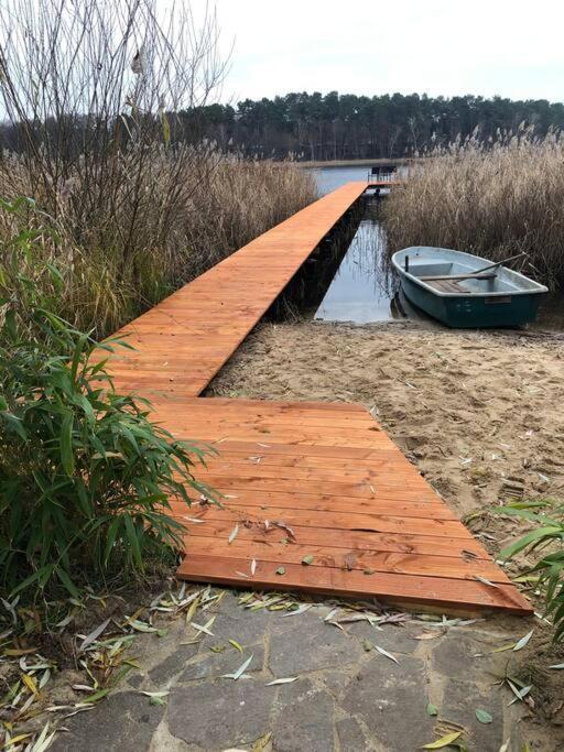 Penthouse Bernd Im Waldschloesschen Direkt Am See Wendisch Rietz Esterno foto